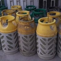 دبات غاز بلاستيك مليان للبيع عدد١٦ ٠٧٧٤٤٩٨٩٢٣١