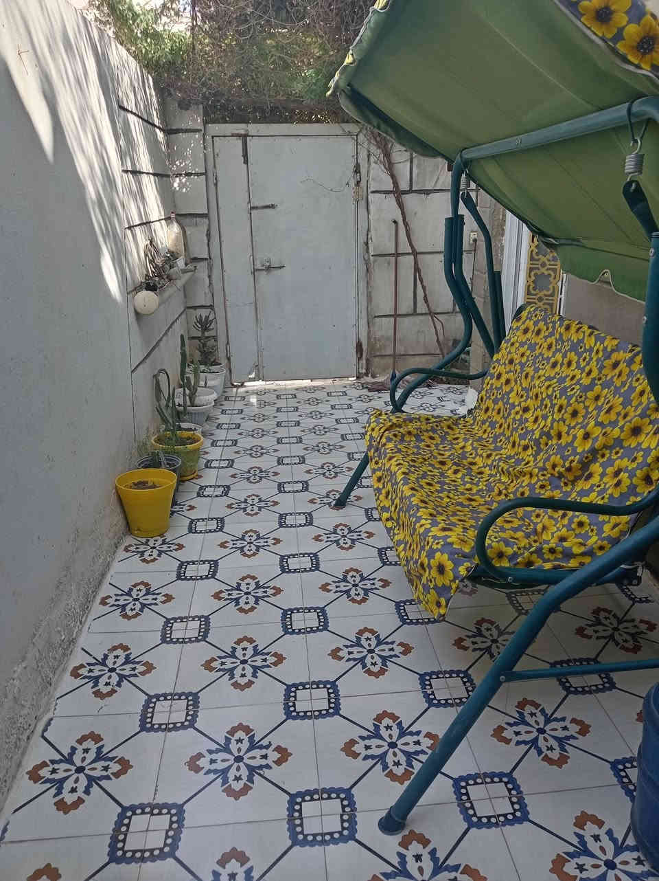 بيت طابو زراعي مساحه ١٠٠ م مقابل عرصات حجي هندي  حولي الخصيمه بيت مرتب يجي بس يخلي غراضه ويكعد بي غرفه صاله استقبال مطبخ بناء بلوك طابوك بسعر مناسب لاستفسار اتصل على الرقم ***********
