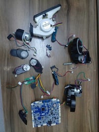 خزانات مسح • قطع غيار روبوت • توصيل