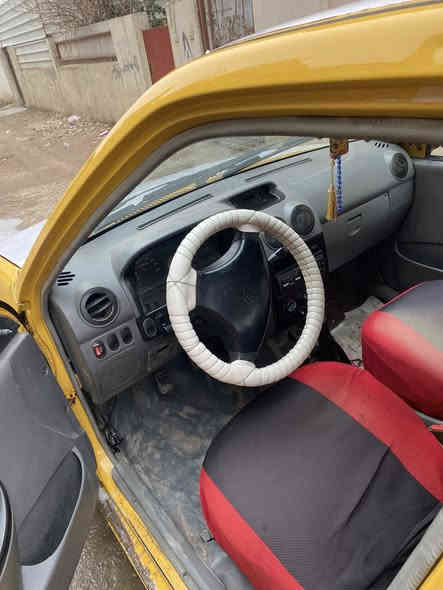 السلام عليكم سايبه 2012 للبيع راعيها موجود  سياره نضيفه عنواني بغداد دوره ***********
