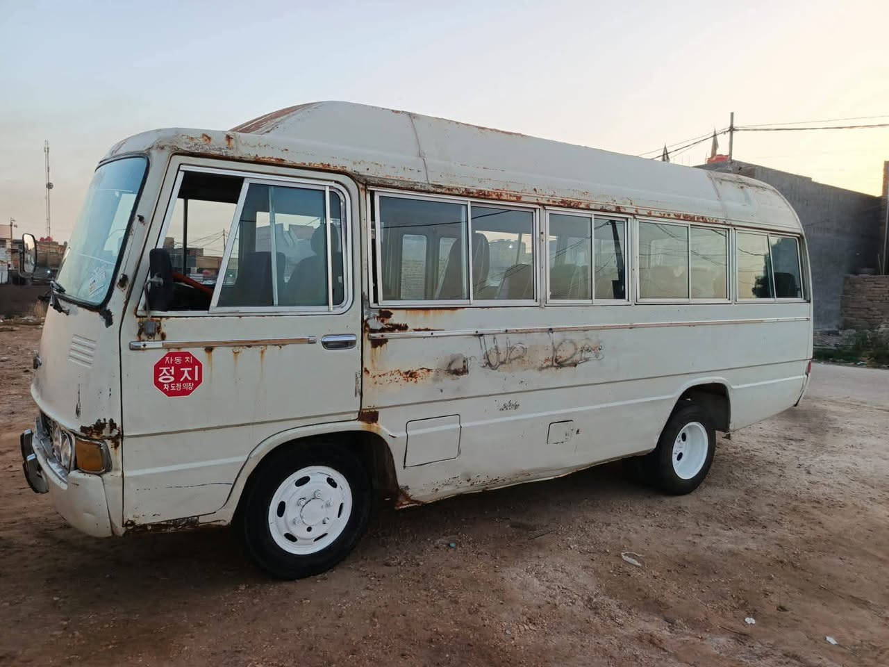 مرخصت ادمن لكروب 

اعاده نشر  بسبب الوعود الكاذبه 

كوستر قمبوره
مديل 82 سنويه عضم عاج

مكينه vvt 2500 كير اوتماتيك
اكسل كله جديد ومكفول مكينه صوت مابيهه خرسه وحلوه 

داخل نضيف كشنات قلابي مال كوستر حديث سياره مابيهه نقص

انطي بيهه مكاتبه وتكفل سرقه وعشاير

السعر 3و نص وبيه مجال  للشراي
مكاني بابل سكندريه

رقمي ***********
