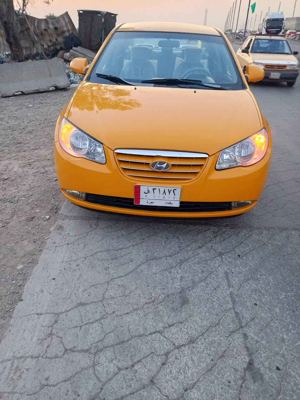 سلام عليكم النترا موديل 2009 وأرد أمريكي حادثه بنيد وجاملغ محرك 2000 كير تبريد صدر تايرات كله جديد  السيارة جديدة رقم بغداد مكان بغداد السعر  90 وبيه مجال رقمي للتواصل ***********
