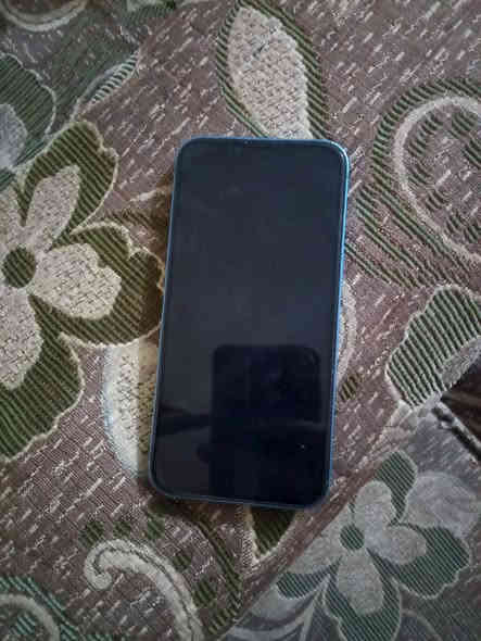 ايفون 13 عادي كلش نضيف وشرط ما مفتوح بطاريه 85 ذاكره 128 كلش جديد بس بي فطر بل كامره اي تبعد وابد ما ماثره عليه سعره325 وبي مجال عنواني تكريت  رقمي ***********
