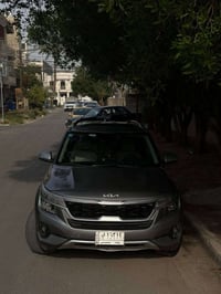 كيا سلتوس موديل 2021  وارد امريكي لون سلفر🩶 مكينه 2000 دوش🔥 تبريد ثلج❄...