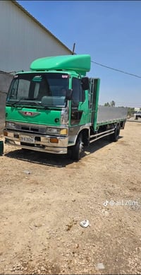 هينو طيره للبيع الطول خمسه ونص محرك ٧٠ عادي استندر ما مفتوح بي خيط بخا...