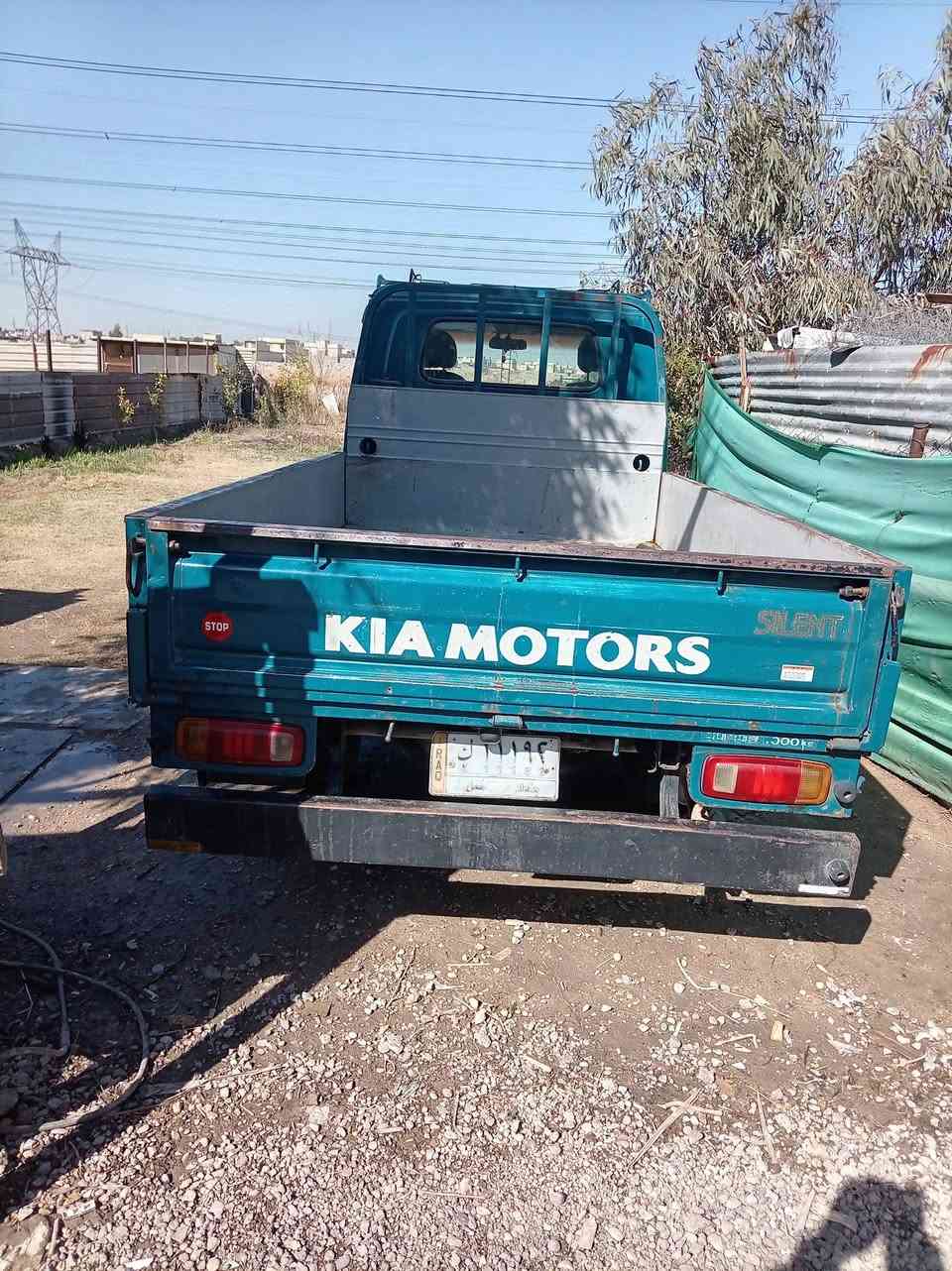 كية ام عيون للبيع موديل 2٠٠2 مكينه كير شاصي اكسل كهربيات كل شغاله السعر ٨٠ وبيهه مجال مكان بقداد الأمين الثانيه السياره بسمي للاتصال ***********
