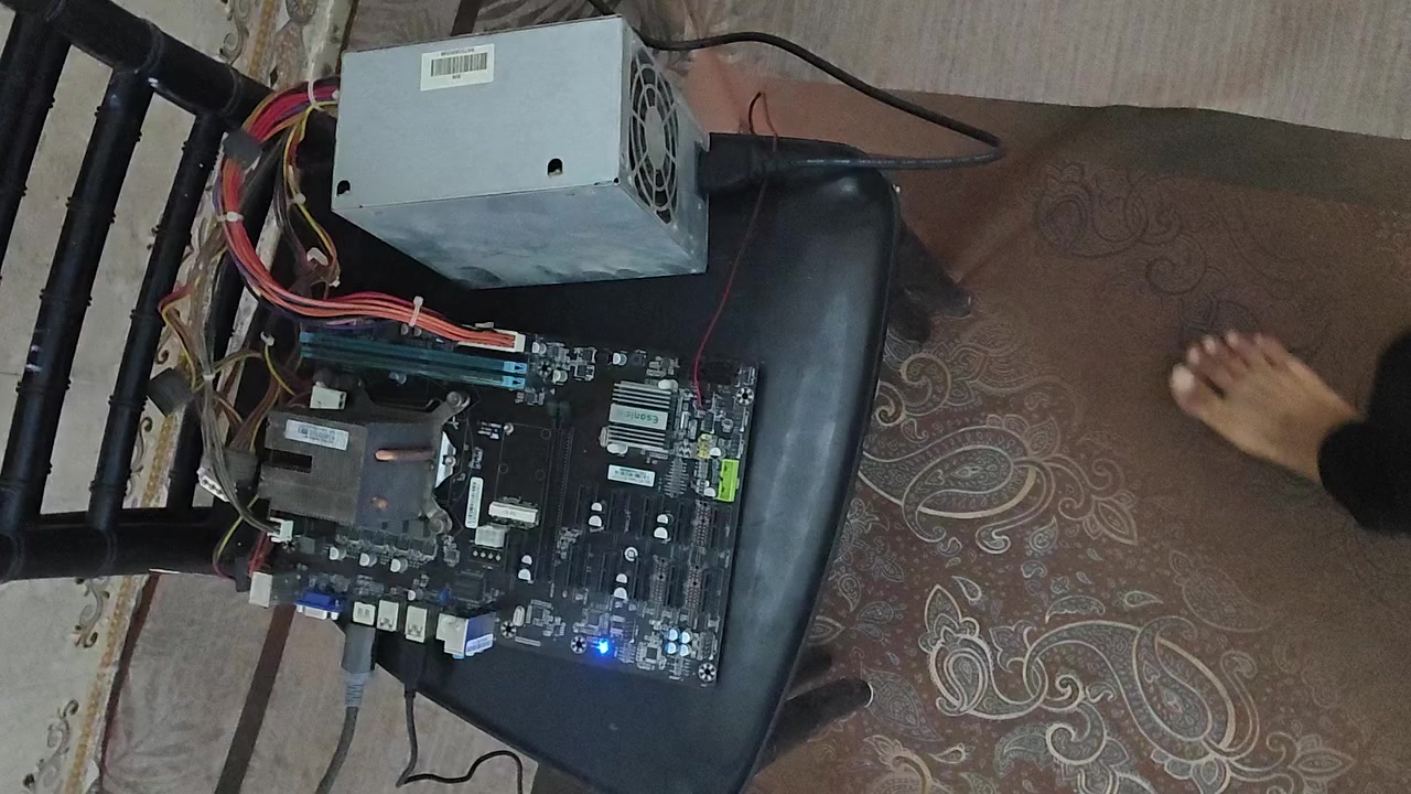 لو تلحك لو ما تلحك
مذروبرد esoinc b250 DDR4
سعر 35 الف فقط 

متوفر توصيل


**إذا كنت صاحب هذا الإعلان وتريد حذفه لأي سبب، رجاءا أرسل رسالة إلى الدعم الفني**