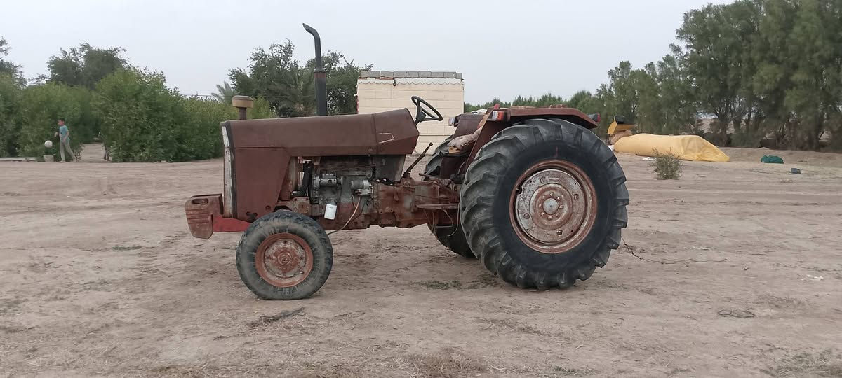 السلام عليكم  
مكينه فوركسن انكليزي موديل ٨٢  حجم 290مكينه وضع شركه 
مكينه تخم تاير كله بالجيس 
كير شركه هودروليك شركه بور دنفص مكينه بلاديه محرك بيه بخار  المكينه رقم وسنويه.. 
العنوان بابل الشوملي  . الاستفسار  ***********
