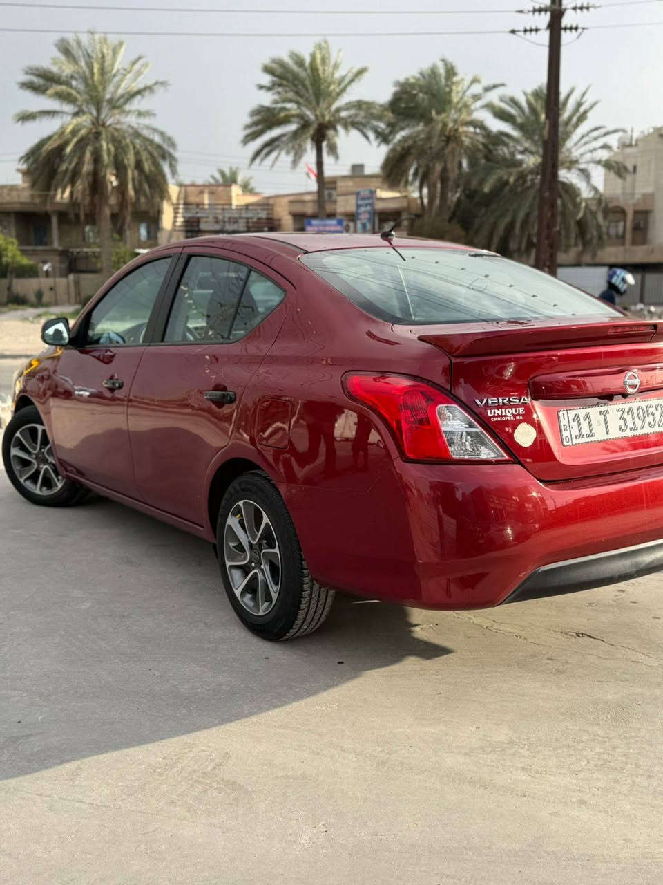 نيسان فيرسه ٢٠١٨
السياره بيه طخات بصيطه بصفحت السايق
السعر ٩٨ ورقه 
اتصال ***********
وتساب *********** بغداد, العراق
