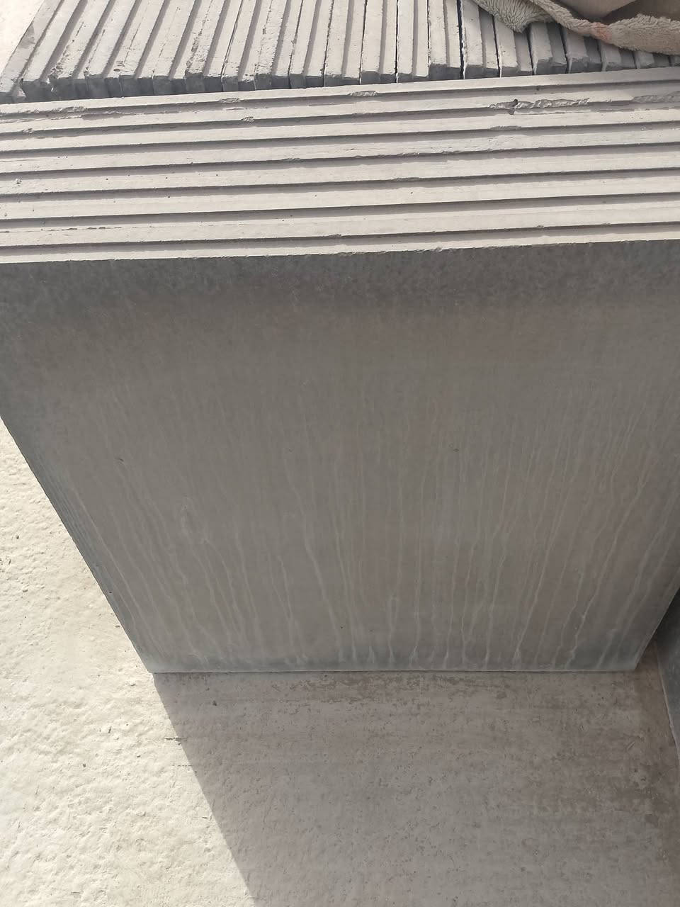 قوالب للبيع السمك 3 ونص العدد 200 العنوان السماوه حي الصناعي ***********
