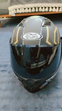 من رخصت الادمن خوذه للبيع سيزر فج قلاب السعر خاص الاستفسار عن هذا الرق...