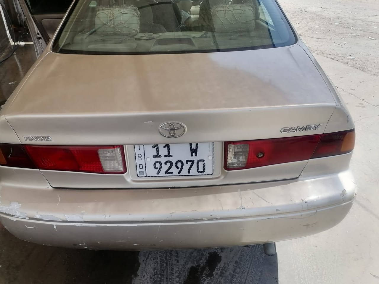 كامري موديل ٢٠٠٠ رقم بغداد انكليزي تحويل مباشر السيارة محزمة على جراد وارد امريكي حادثها جاملغ امامي بدون دواخل السيارة مكينة بيها نفخ  اعتبرها تريد مكينة كير جديد تخم تاير تبريد حدادية جاهزة للاخير مكانها الفلوجة سعرها ٦٨ ومجالها جدا بسيط واي أستفسار ***********
