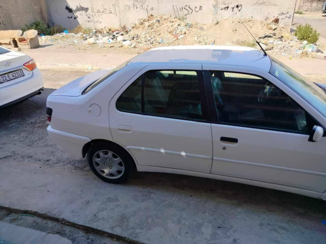 سلام عليكم بيجو ٣٠٦ رقم جديد مشروع وطني بغداد بسمي محرك شرط تبريد شغال سياره بلادي وبدون صبغ اوضرر وكهربائياتها بلادي مكاني العلم ربيضه مراوس حسب القناعه ***********
