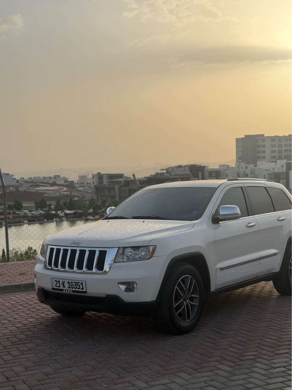 Jeep 2011 bll 📦 
Tanha 96ml roshtwa 👌
Kaml serves krawa 
Masafat laredo 
Awena karaba awena hetar 
Kushn karaba 
Sha sha 
Kamera peshu dwa 7asay dwawa 
Layt auto 
Kaml peshe zenona 
Dabl aksl 4*4
Drga 7asa 
Basma
2 basmay lagala 
 Wele gorawa ba 2021 
Tanha 170$ 
Shwen slimani 
*********** السليمانية, العراق
