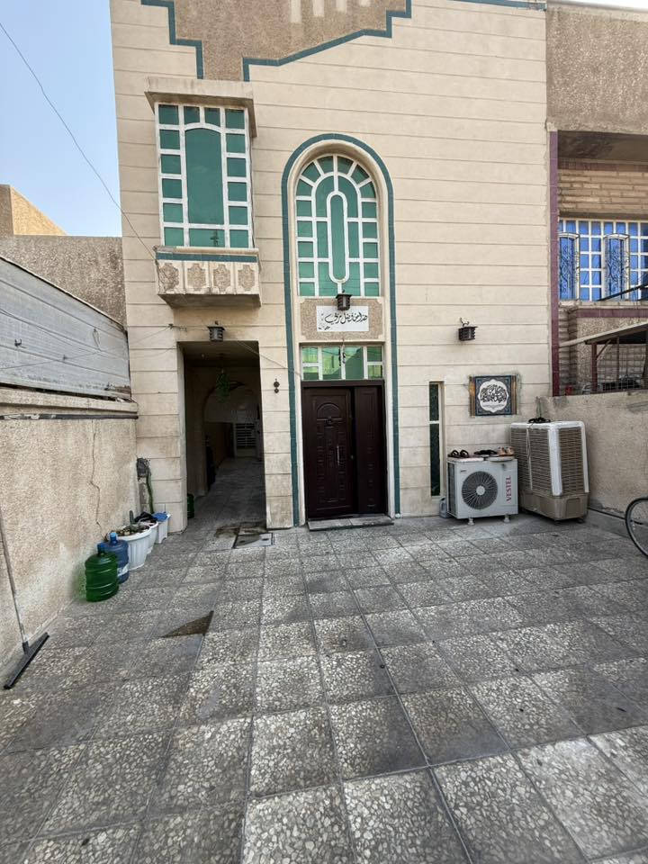 بيت للبيع او مراوس
مساحة 125م
بناء 2020 جاهز للسكن
واجهة 6.25
نزال 20
كراج صالة كبيرة حولي خدمات2  مطبخ   2غرفة نوم 
بغداد حي العامل قرب السريع مربع هادئ جداً 
للاستفسار ***********
