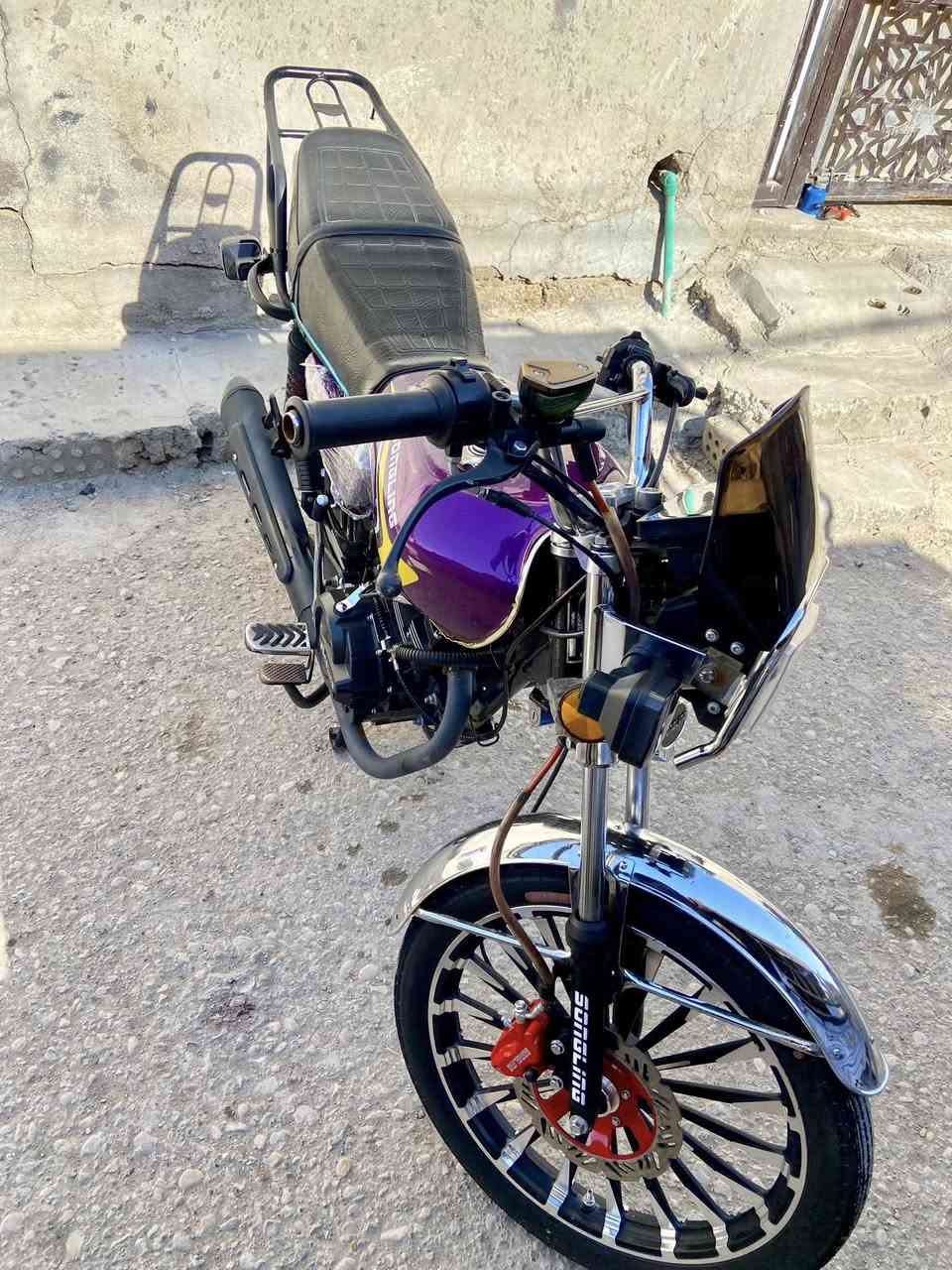 دراجه سولنك 5 كير محرك200 موديل 2026
شغالة سويج وبصمات2وياها 
كفالة عامة مكاني بغداد مدينة الصدر
 السعر800
***********واتساب فقط
