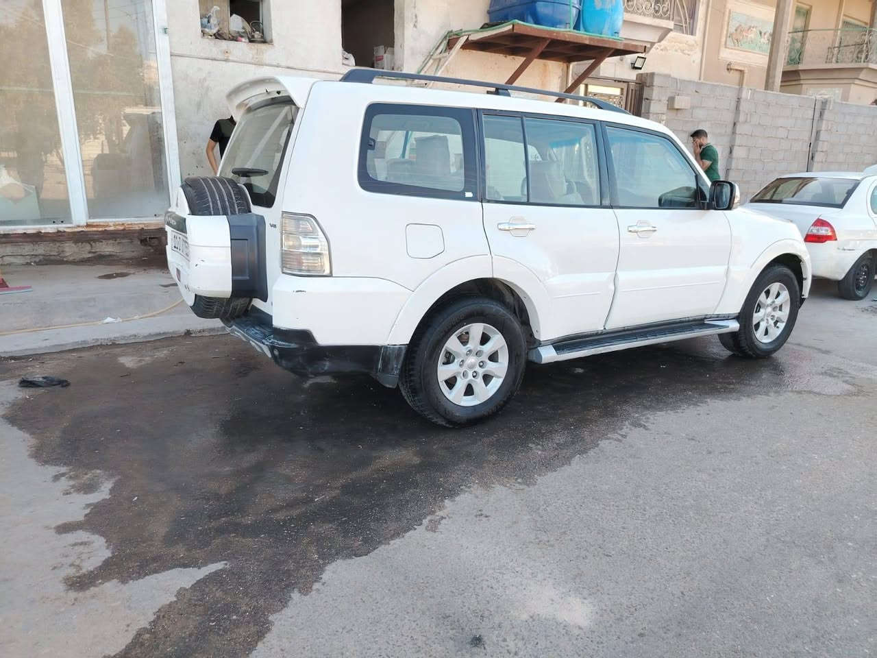 باجيرو  حبتور 2009فول  مكفوله كفاله عامه رقم بغداد شرط التحويل مكينه 3500 تبريد جاهز حداده فول  مكان سياره كربلاء السعر110مستعجل عل بيع *********** مكاني كربلاء
