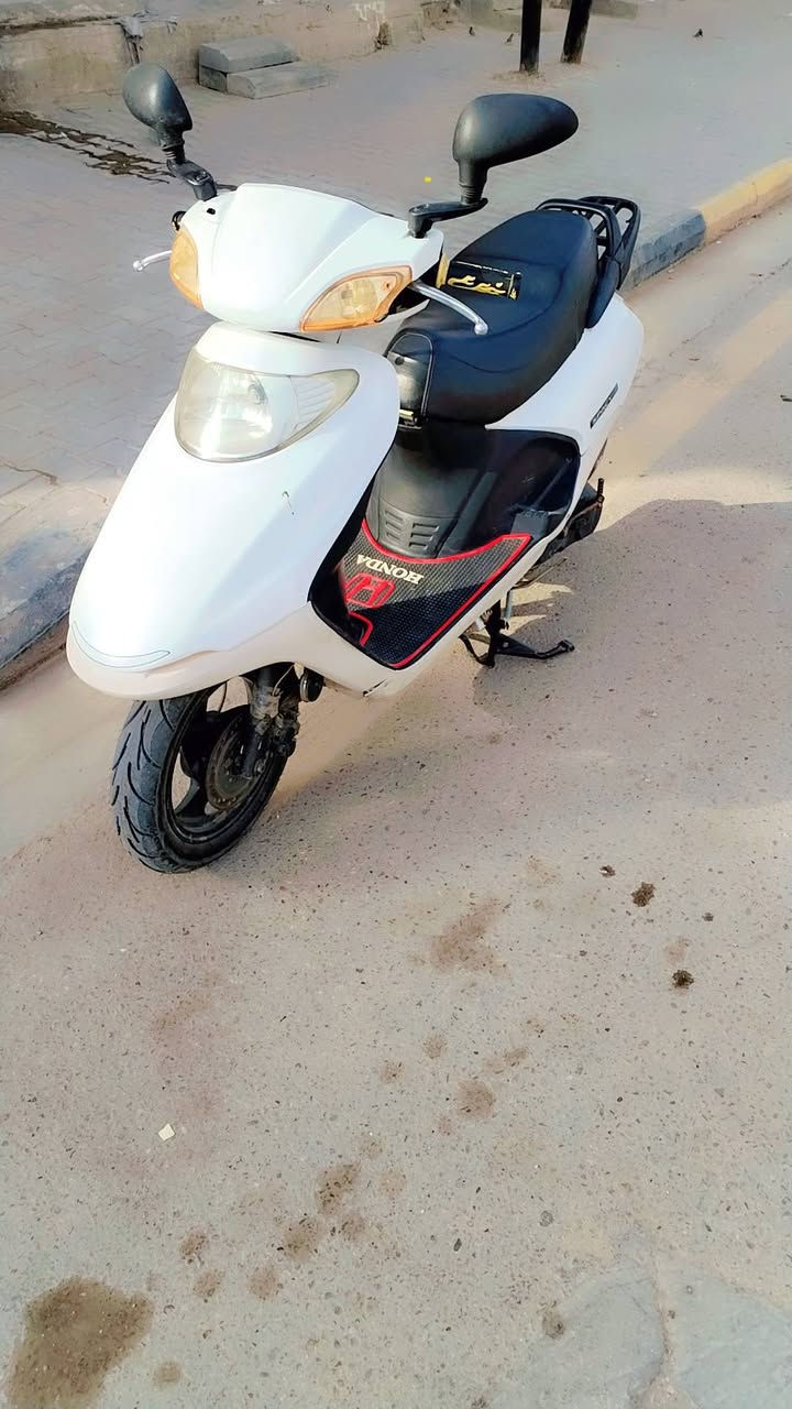 السلام عليكم
سبيسي الصناعه ياباني
مفتوحه مره وحده رايمر
تايرات جدد / باتري جديد
كهربائيات سغاله كابريتر جديد كفرات اصليه تشتغل سلف وهندر قفل جنطه واستيرن يعني دراجه ما اذب عليها الف دينار جاهزه السعر وباقي التفاصيل اتصل
***********
***********
واسط شارع الجوبه
