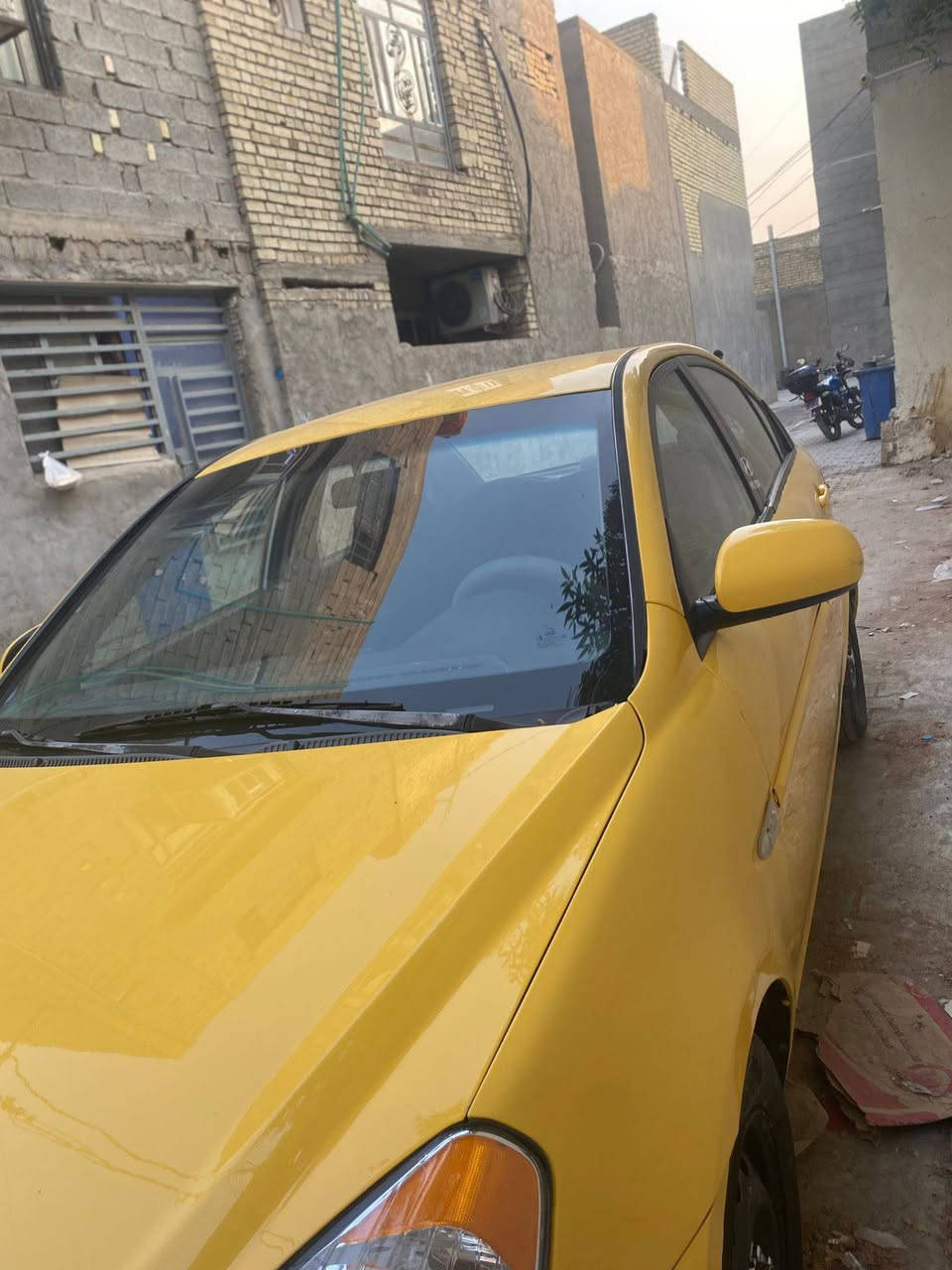 السلام عليكم اخوان اكسنت خليجيه٢٠٠٩ السياره معمره بالكامل  بدون ضربه داخليه كير ومحرك وتبريد  خير من الله 
وبيهه تعمير بالتكم الخلفيه السياره رقم انكليزي ديالى باسمي 
السعر ٦٢ مكاني بغداد الدوره 
اتصال او تساب ***********
