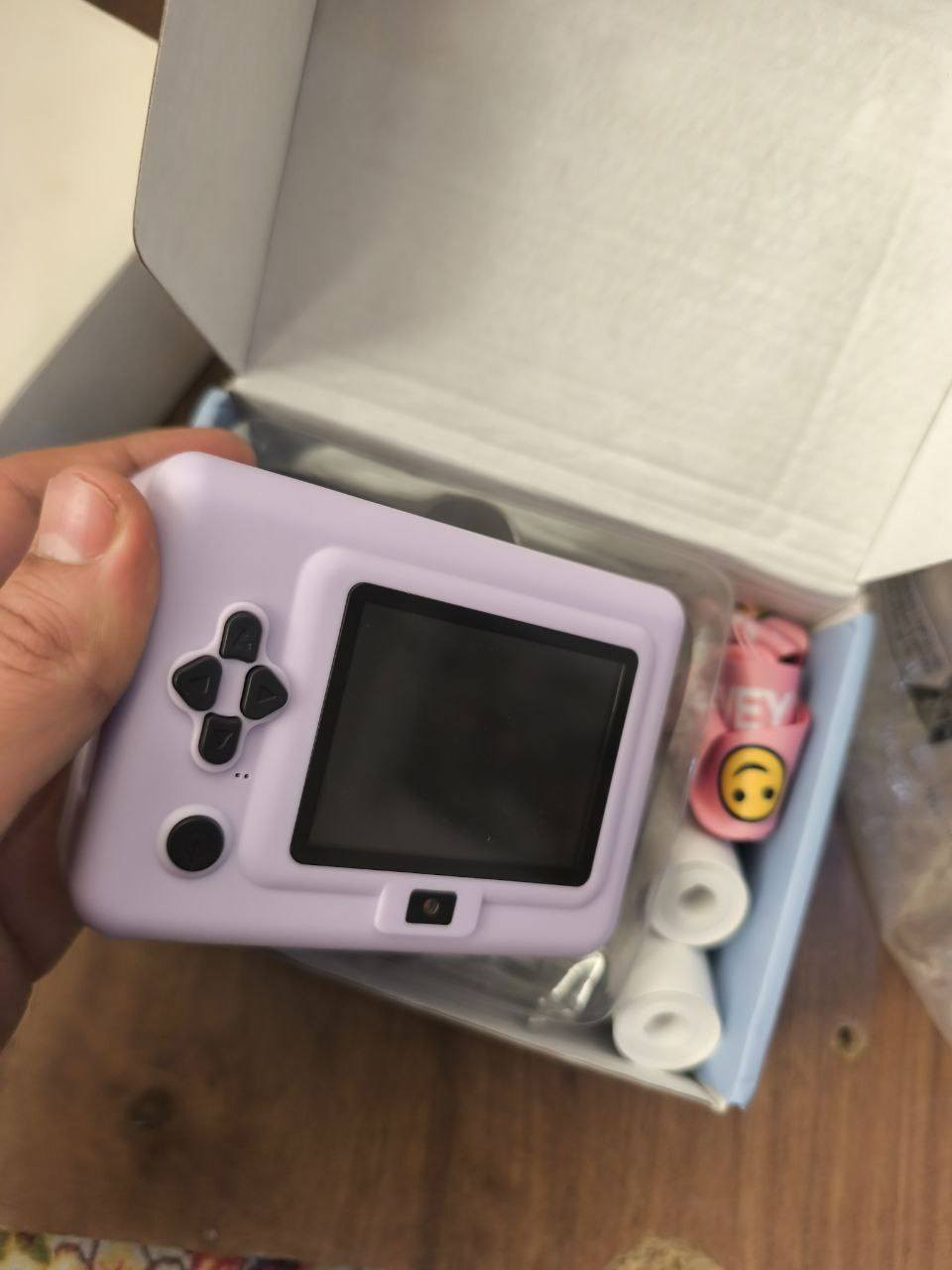 طلعن عندي ذني كاميرات فورية اثنين وعدي كرتون هذا الورق وياهن متروس رولات وسعرهم اثنينهم ب35 قفلهن والورق هدية وبطنهم هم وراح


**إذا كنت صاحب هذا الإعلان وتريد حذفه لأي سبب، رجاءا أرسل رسالة إلى الدعم الفني**