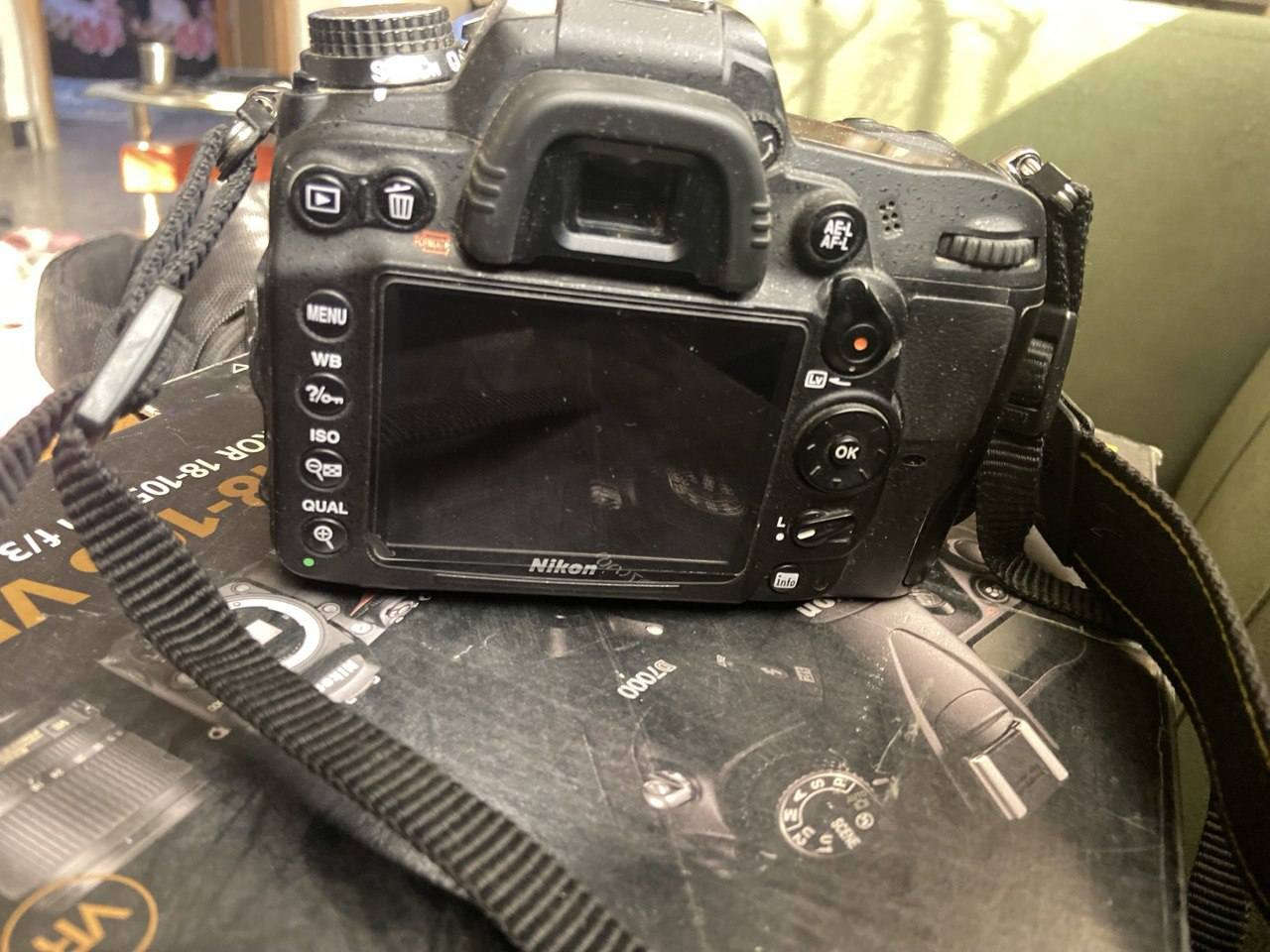 سلام عليكم
كامره نيكون D7000 كامل ملحقاتها مع جنطه
مكان بابل سعر ٤٠٠ وبيها مجال


**إذا كنت صاحب هذا الإعلان وتريد حذفه لأي سبب، رجاءا أرسل رسالة إلى الدعم الفني**