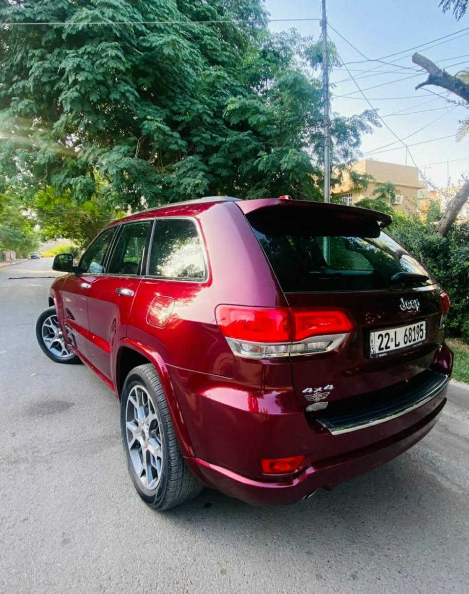 سلام عليكم
جيب 2020 خليجي 
مواصفات ١/١ اوفرلاند
جكات . ٣ شاشات 
بانوراما . تدفئة وتبريد كشنات تدفئة دركة 
بصمة . صندوق جك
داخل قرميدي 
فور ويل . وستيرن كهرباء 
وباقي مواصفات الاوفر لاند 
مكفولة من صبغ وتبديل وحالوب . عدا بارد بالجاملغ الامامي
رقم شمالي بأسمي 
مكان السيارة بغداد 
السعر ٢٨٣٠٠ مع مجال بسيط 
السيارة نظيفة جدا وجاهزة بدون اي نقص 
للاستفسار / ***********
