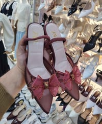 حذاء زارة • مقاسات ٣٧-٤٠ • كعب ٥سم