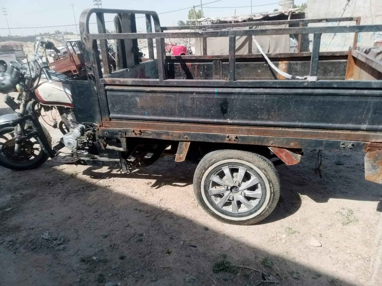 ستوته للبيع موديل 16 كلك مكفول ركبه شاصي محرك نضيف شراي يتصل *********** السعر 750 مكاني النجف الحيدريه عمود 504
