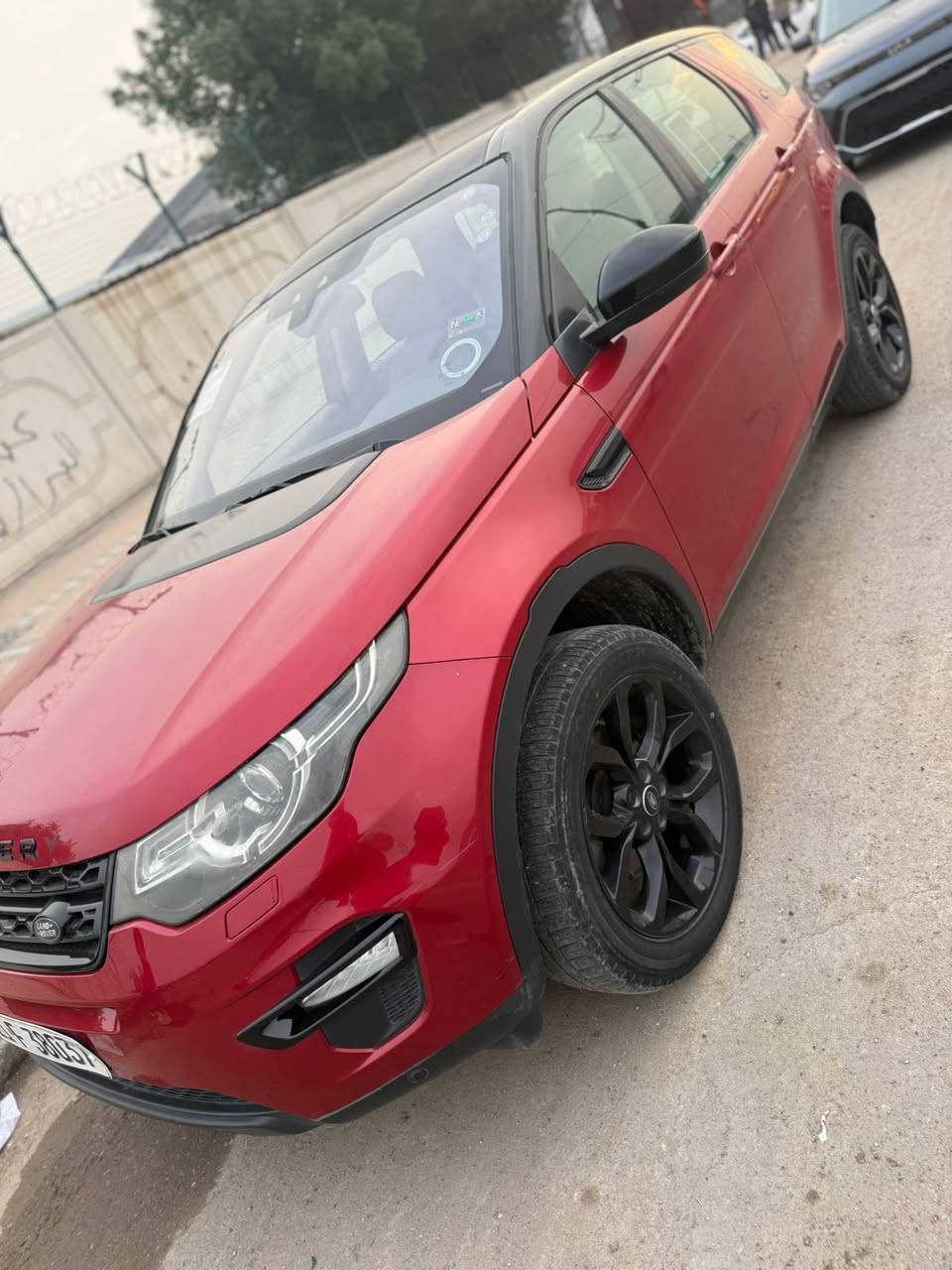 رانج روفر ديسكفري 
موديل 2016
محرك 4 سلندر توربو
قمارة بانوراما
رقم شمالي – مواصفات
بصمة
أربعة أبواب
كشنات كهرباء
المحرك بلادي ممفتوح
إطارات جديدة
حدادية ممتازة جدًا
السيارة بلادية، لا صبغ ولا تبديل
التحويل مباشر

السعر: 160 ورقة، وبيّه مجال للشراي

العنوان: شارع فلسطين – حي المهندسين
موبايل: ***********
