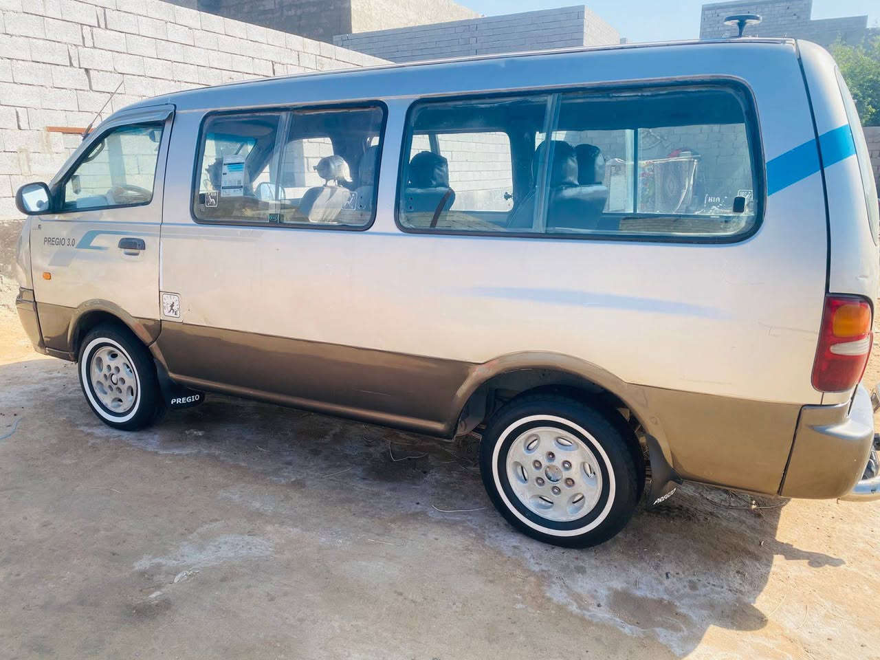 السلام عليكم بريجو 1998 رقم انكليزي باسمي السياره جاهزه بدي بلاد بدون صبغ السياره جديده السعر 67 وبيه مجال بسيط مكانها بصره شط العرب ***********
