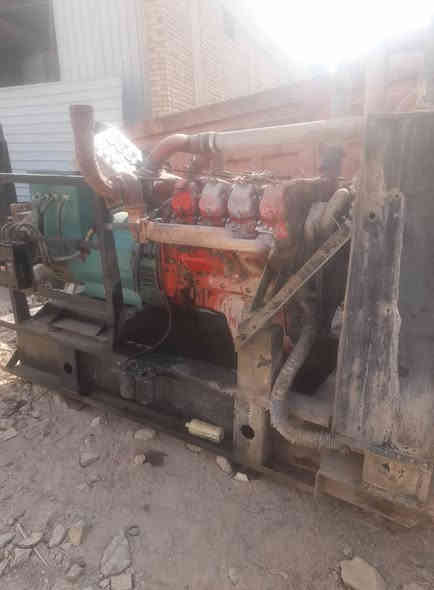 مولدات عدد ٢ دايو استندر لاصرف ولا بخار وافيكو استندر لا صرف ولا بخار ٣٠٠ /٣٥٠ كيفي السعر ١٤٠ ورقه تلفون ***********/***********/ واسط عزيزيه
