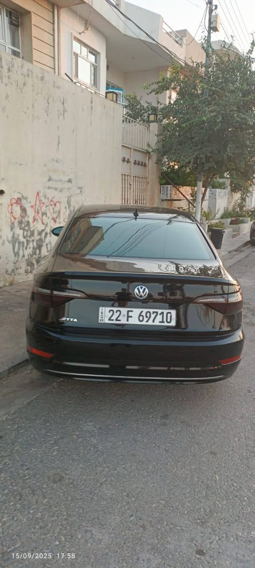 ڤۆکس واڵگن جیتا ــ2019
ڕەنگی ڕەش  گێڕ عادی ـ بێ سبوغ  بێ لێدران  چوار پەنجە pdr هەیە 
مەکینە و گێڕ و ئێڕباگ بە شەرت  
بەناوکردن بە شەرت ، ڕەقەم باریکە 
ژمارەی شاصیم داناوە . 
سەیارەکە لە هەولێرە ..

نرخی 120و مەجال 

ژمارەی پەیوەندی ***********
+964 750 486 3993 أربيل, العراق
