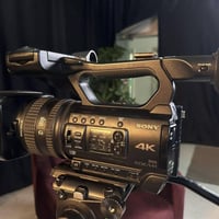 كاميرا سوني Z150 • 4K • ٦ قطع