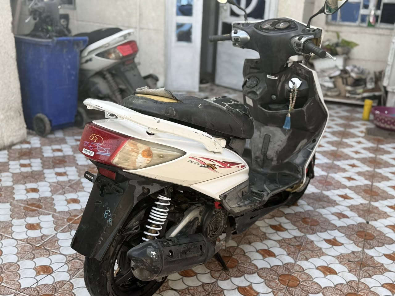 السلام عليكم سكنس فحل كابريتر مكينة مامفتوحه شرط الفحص دراجه نكره سلف مابيها نقص كهربائياتها شغاله بس الكيجات ميشتغلن كفرتها يردلهن ترتيب مكان بغداد الجديدة سعرها 375


**إذا كنت صاحب هذا الإعلان وتريد حذفه لأي سبب، رجاءا أرسل رسالة إلى الدعم الفني**