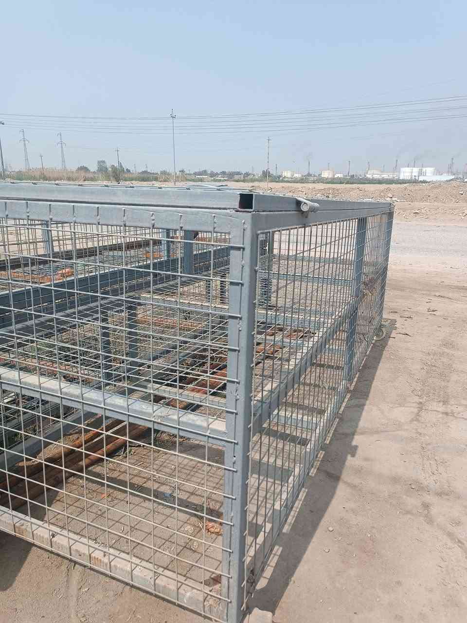 قفص حديدي للبيع
العدد: 3 أقفاص
الحالة: جديدة جداً، الاستخدام فقط أسبوع واحد
المواصفات:

الطول: 3 متر

العرض: 1 متر

الارتفاع: 1 متر طابقين مثل ما موضح بالصورة

حديد ثقيل ومتين
مناسب ليكون قفص دجاج أو قفص مخضَر
السعر: خاص
العنوان// الديوانية// حي الفرات
للاستفسار الاتصال أو المراسلة ***********
