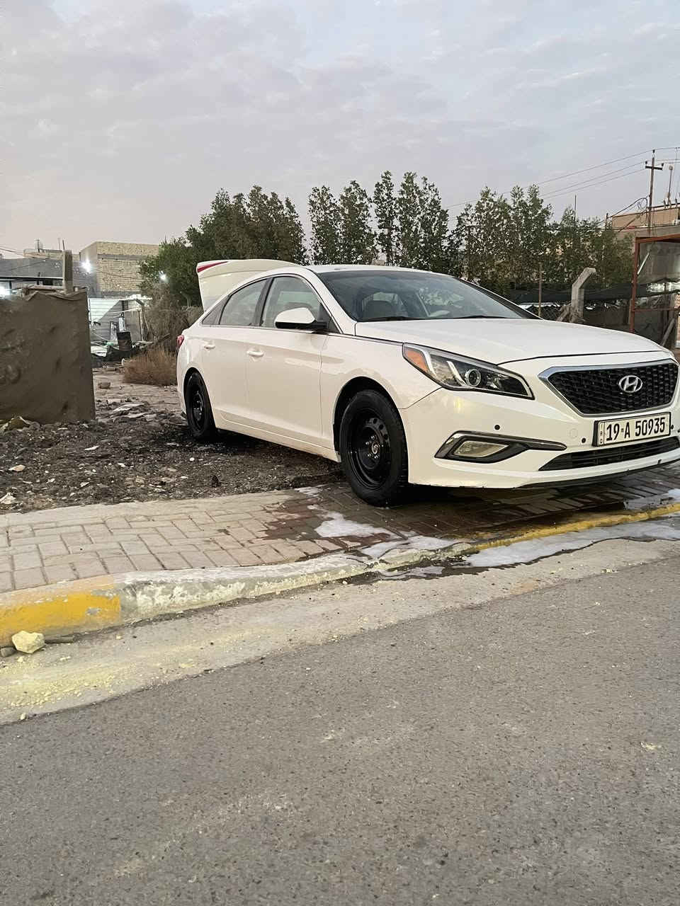 السلام عليكم بيع فقط سوناتا موديل 2015 وارد أمريكي كير مكينه تبريد كامله السيارة بدون ضربة بدون معجون بدون صبغ فقط خشم البنيد السيارة كفاله عاااامة صور الحادث والسونار بلمنشور صدر جديد السيارة عليه ادامه كاملة رقم كربلاء باسمي مداور ثاني يوم هزة جديدة سنوية لل 27 السعر 115 وبيه مجال قليل مكاني ديوانية مركز رقمي ***********
