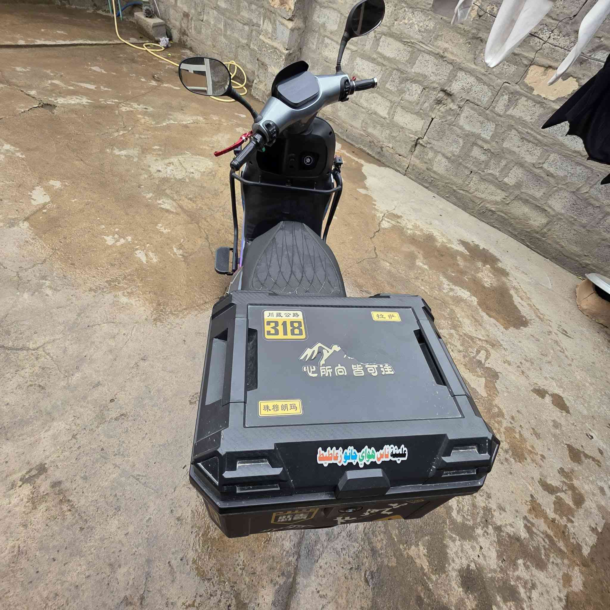 السلام عليكم يوجد دراجه شحن الملف الفين دراجه مستعمل شي بسيط جاهزه اي نقص مابيها مرواس او سرفيز وللبيع الاستفسار *********** بلد
