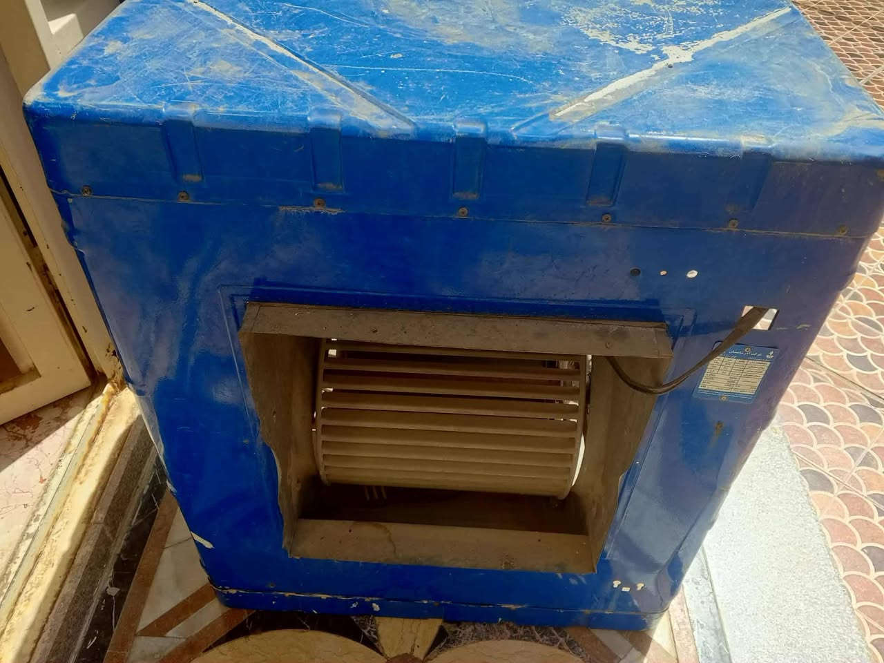 للبيع
طبلات كبيره وابعه صغار سعر ٣٠ 
مبرده وزرقه سعر ١٥٠ 
مبرده ابيض سعر ٢٠٠ 
ميز سعر ٧٠ 
العربانه سعر ٤٠ 
وبيه مجال ع خاص 
فلوجه شارع العام قرب جامع البراء 
*********** للاستفسار

