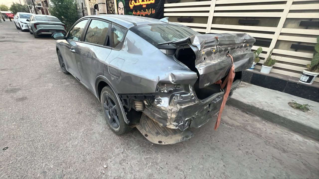 ضرره قبغ جنطه السياره نص مواصفات رقم فحص  غراضه كله موجوده الدعاميه امصلحه او كامله نقصه قبغ جنطه او بكلايت جهت اليسره  مكان السياره بغداد الحريه  
*********** بغداد, العراق
