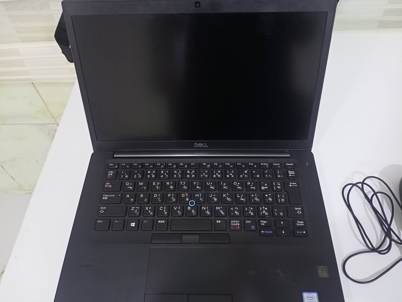 السلام عليكم ورحمه الله عندي حاسبه نوع dell latitude 7490  الحاسبه مستعمله استعمال قليل مواصفاته 
Intel core i7 8th gen 
Intel uhd 620 graphics
1920x1080شاشه حجم 14.0 انج 
شاحنه 65 watt 
رام 8gb  ddr4 
وياه جنطه وشاحنته الاصليه وماوس 
بس الابتوب بدون ssd يعني بس تركب عليه ssd وتشتغل طبيعي  

السعر 190 الف 
بس ماعندي توصيل يعني تجي تفحصه وتشوفه وتاخذه عنواني بصره قرنه بني منصور مزرعه جامع اهل البيت جهه المدارس قرب حسينيه قمر بني هاشم 
رقمي :***********
