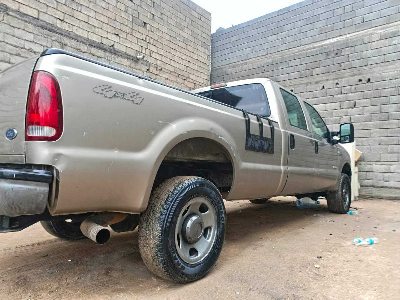 فورد اصولي 2007 اف 350 رقم اربيل جديد انكليزي سنوية لغاية 2027 راعيهه موجود مكينة گير مضبوطات تخم تاير مكفوله من الحادث مكينة گاز منظومة گاز جديدة للبيع البصرة ابي الخصيب رقم المبايل***********/***********
السعر 80
