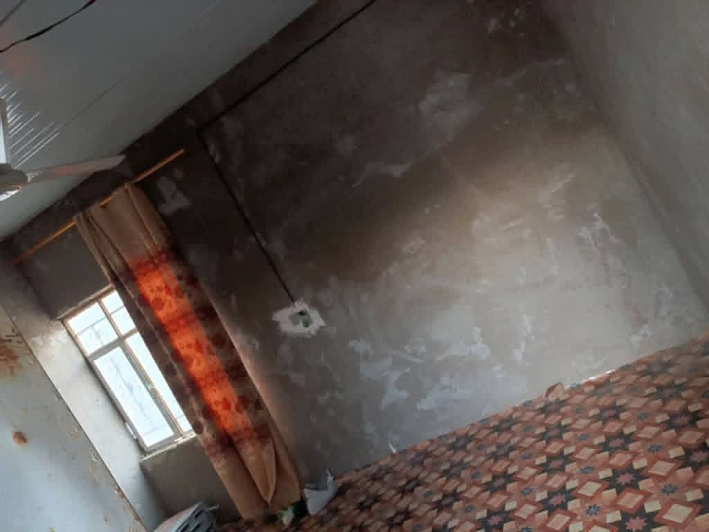 للبيع مشتمل زراعي وجه 5 ونزال 30 و غرفتين مع قطعه مجموعها  300 متر حي الجهاد الزنابره المدرسة الجديده قرب صورة الأمام علي ع شارع بي خدمات ماء ومجاري وكهرباء ***********
