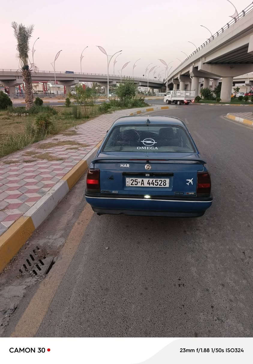 س ع بيع سريع اوميكا رقم كركوك انكليزي حجم 20دفتر بانزين كير محرك بالشرط  كهربائيات مسجل مضخم كله شغال صدر زين مناقصها شي مال جناي سعر 23 الشراي يتصل *********** عنوان كركوك
