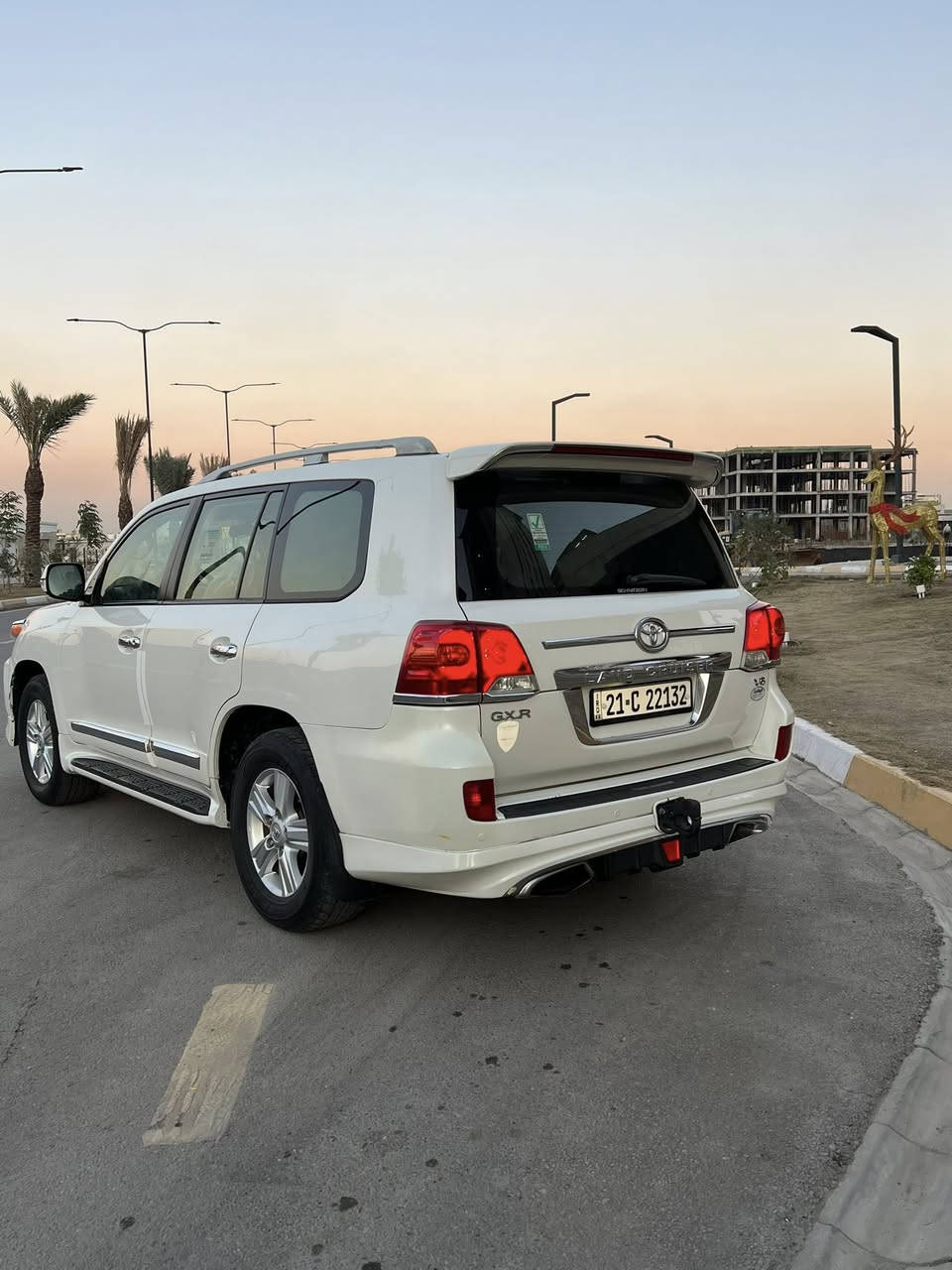 السلام عليكم 
لاندگروز موديل 2015 للبيع
فول واحد على واحد
مواصفاتها
بصمة 
سلايد
تحكمات 
شاشة
قطعتين تبريد
وباقي المواصفات المعروفة 
السيارة بيها طخة بسيطة بين البابتين 
وصبغ البابتين 
السعر 36،500 وبيها مجال بسيط 
مكان السيارة حي الجهاد 
للاستفسار ***********
