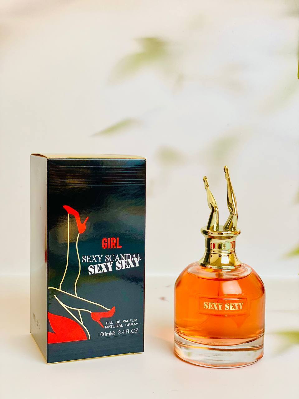 ✨🔥 عطر Scandal Sexy 🔥✨
عطر الجاذبية والأنوثة الطاغية… خلي حضورج ما ينهان وين ما تروحين 💃

💎 المميزات:
• رائحة سكسي فخمة تخطف الانتباه من أول رشة
• ثبات عالي يدوم لساعات طويلة
• فوحان قوي يخلي الكل يسأل: شنو هذا العطر؟

🌸 مكوناته العطرية:
• نفحات الزهور الأنثوية الناعمة
• لمسات فانيلا دافئة
• قاعدة مسك وعنبر تعطي فخامة وجاذبية

🔥 اختيار مثالي للسهرات والمناسبات
إذا تحبين العطور الجريئة والأنثوية… هذا العطر راح يصير إدمانج!

السعر 15 الف


**إذا كنت صاحب هذا الإعلان وتريد حذفه لأي سبب، رجاءا أرسل رسالة إلى الدعم الفني**