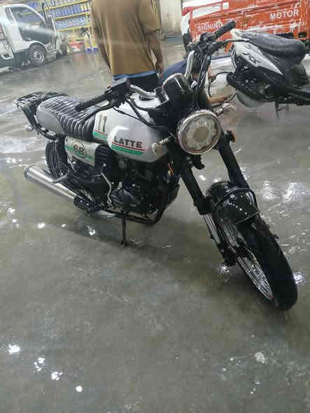 لايتي موديل 2020 مكفوله عدا الدشبول واكف ما اعرف شبي. اوراق اصولي.  السعر 1350 وبيها مجال بسيط ترايك وين متريد.  للأستفسار ***********
