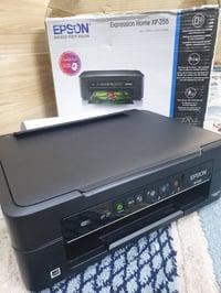 طابعة ابسون xp-255 شغالة كهرباء نضافة ٩٠ % السعر ٣٠ الف  07714424326 و...