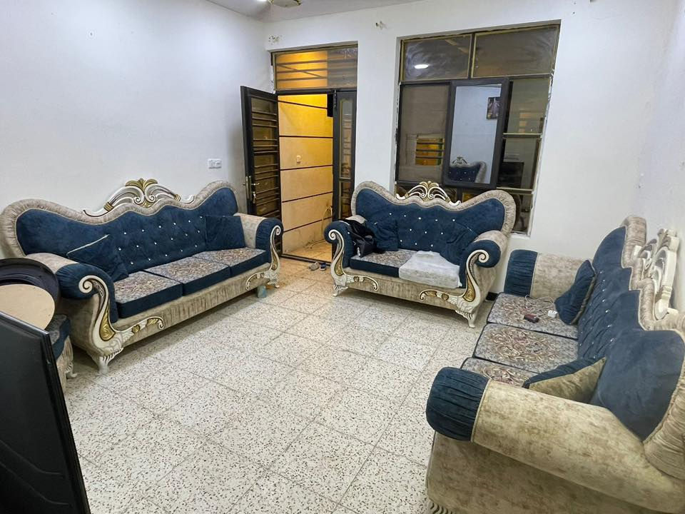 السلام عليكم 
تخم ملكي 10 مقاعد للبيع 
السعر 400 الف وبيه مجال 
للأستفسار ع الرقم 
***********
