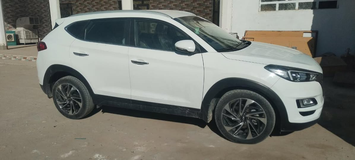 توسان خليجي
موديل 19
ماشية 140 الف كم
مكانها النجف
رقم اربيل 
الاستفسار الاتصال 

0782 474 3099
