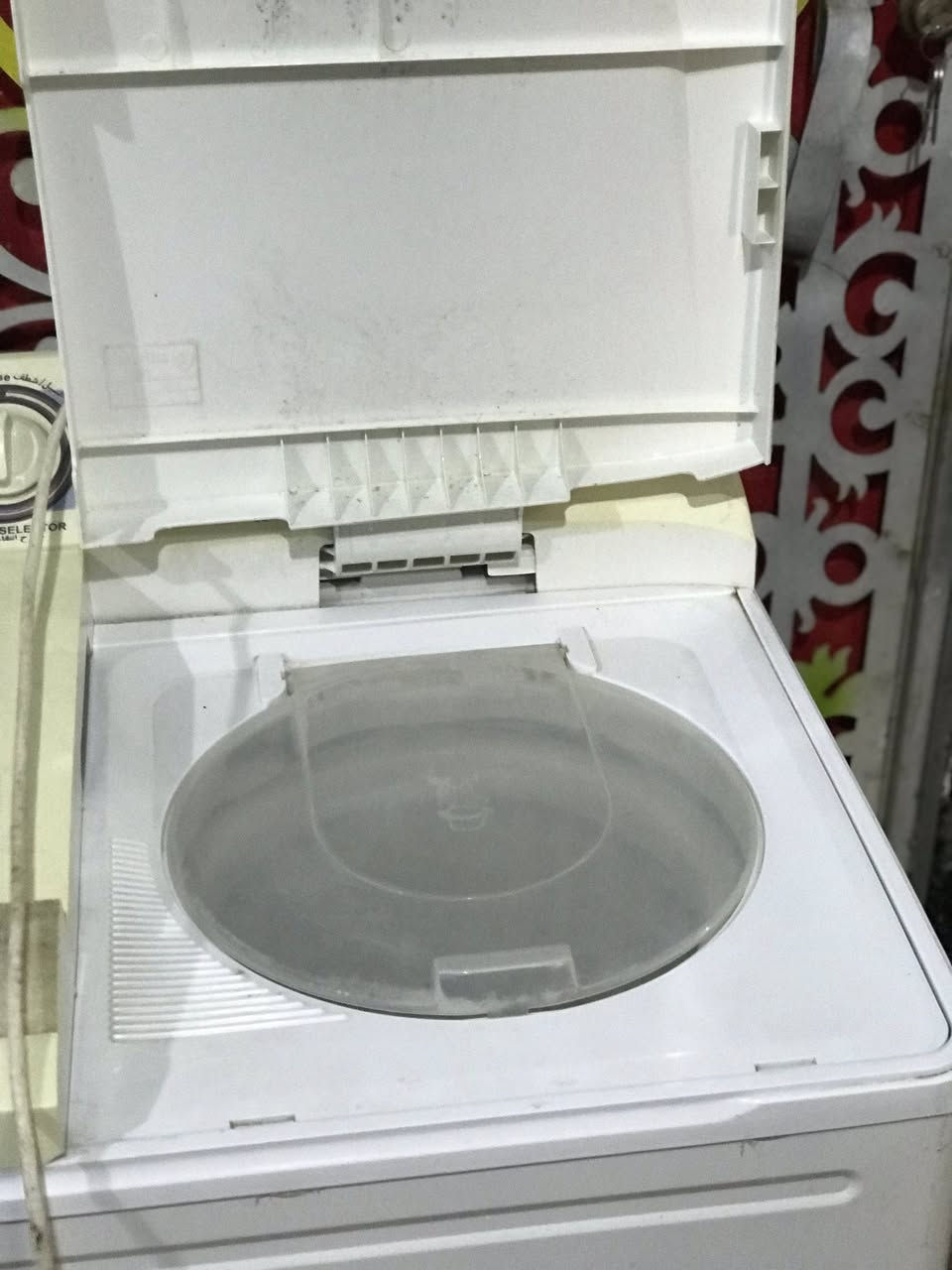 غساله للبيع كلشي شغال بيه نضيفه كلش سعر 80 وبيه مجال قاليل قرنه موزه ***********
